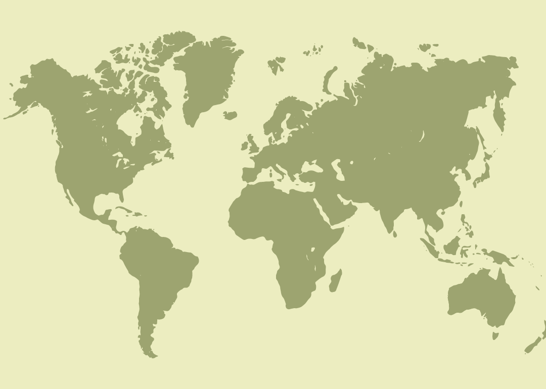 Nativo del Mediterráneo, el norte de África y gran parte de Asia; residente en países de la cuenca mediterránea, Oriente Medio y Asia central y oriental; reproductor también en Europa sudoriental y Asia meridional; migrador ocasional en diversas regiones de Europa, África y Asia. Extinto en Rumanía.